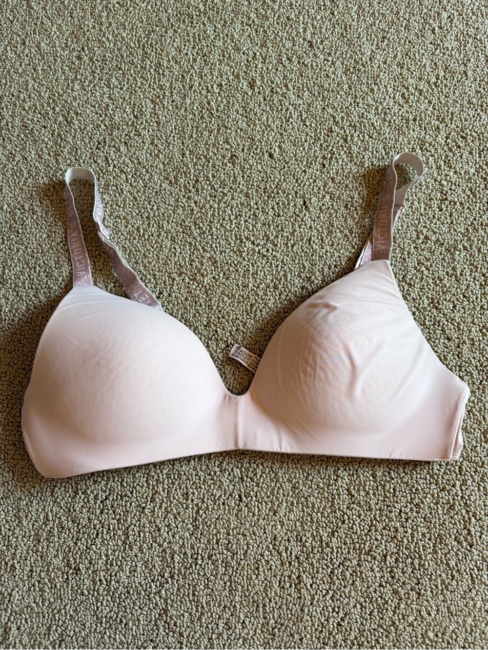 Victoria's Secret Pale Pink Seamless T-Shirt Bra with Logo Straps wireless